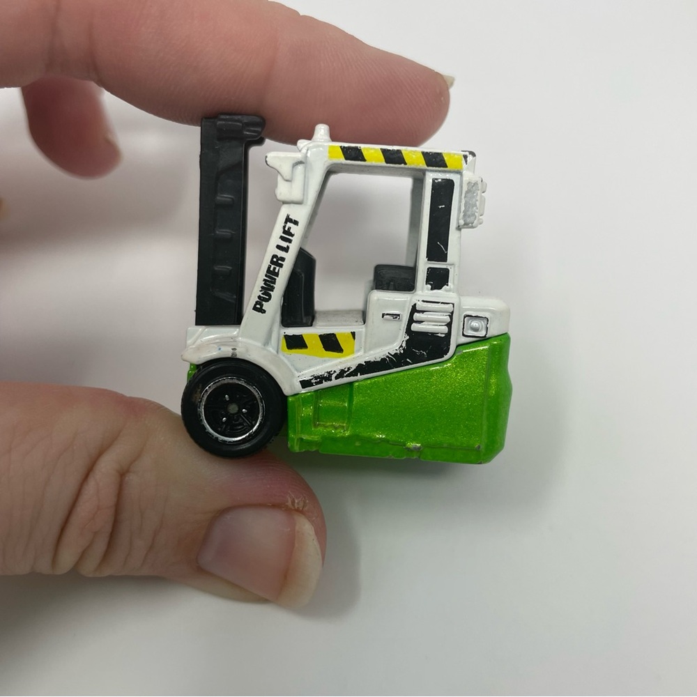Hot Wheels & Matchbox Lot 4 - Street Creeper Warp Speeder Fast Fish Forklift - Picture 2 of 13